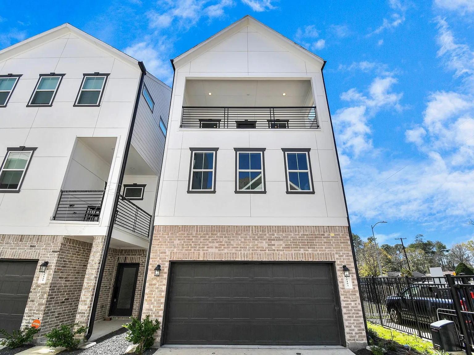 3 bed, 3.5 bath, 2300 sqft, $2,800 — Photo 1