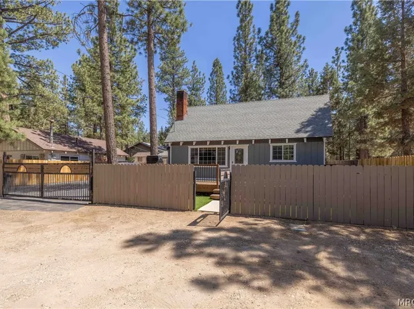 2050 9th Ln, Big Bear City, CA 92314
