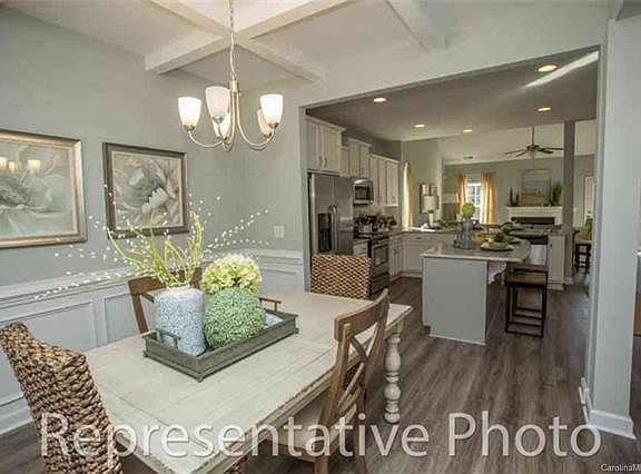 3rd image of 493 Rosemore Pl #127