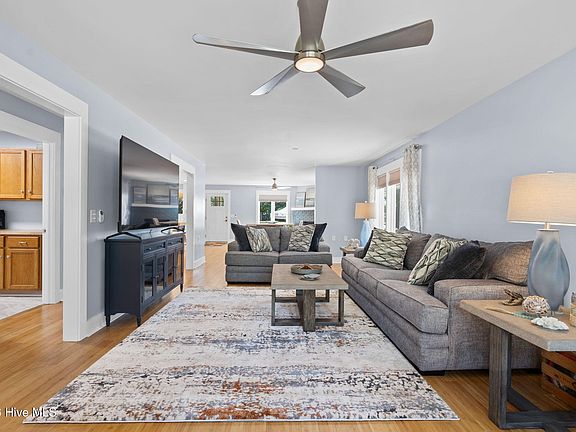 5th image of 31 Augusta Drive