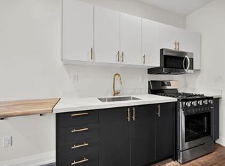 610 Queensdale Ave E #4, Hamilton, ON L8V1L5
