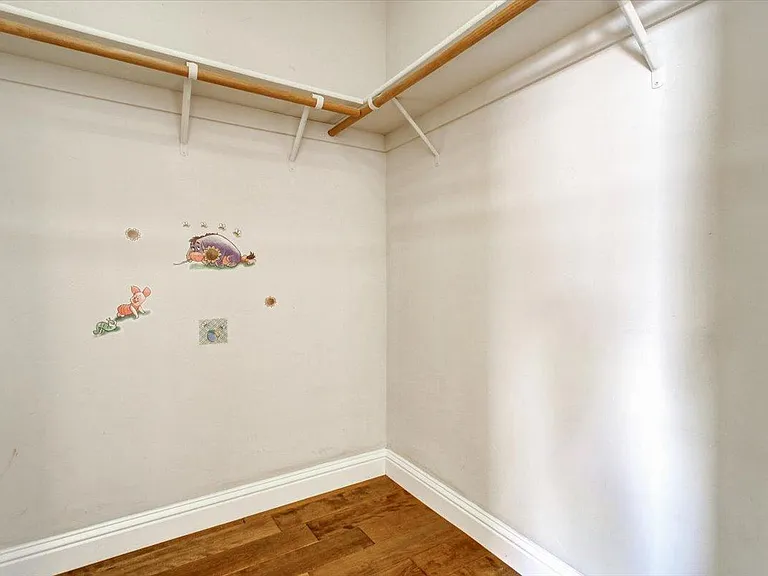1852 Saddle Park Pl — Photo 38