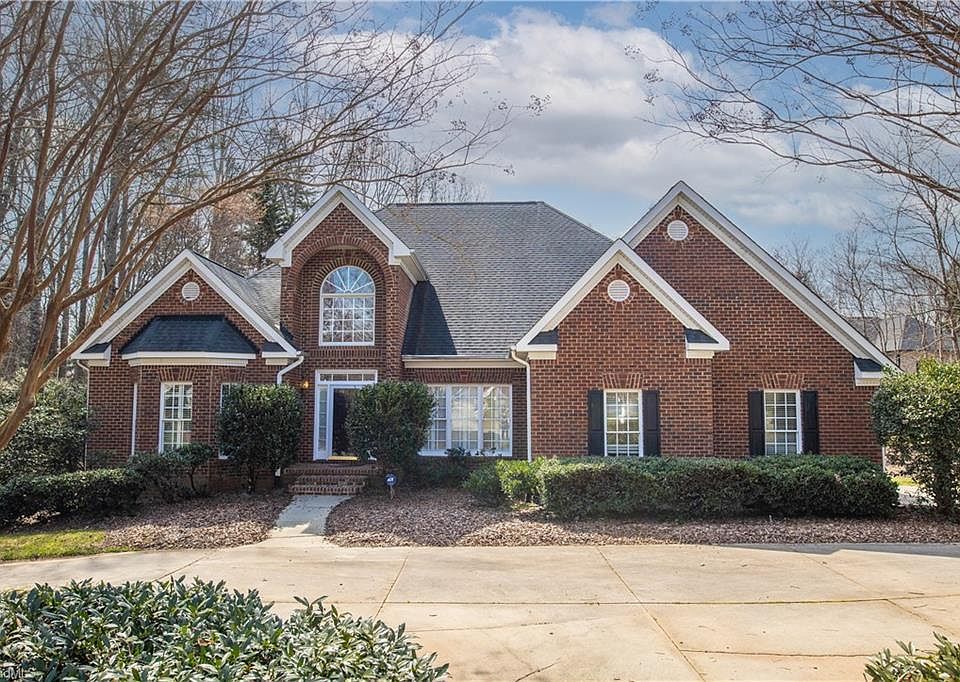 1st image of 1501 Regents Park Ln