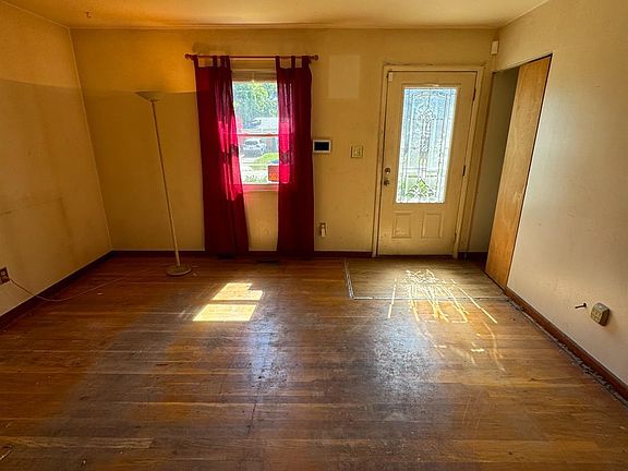 2nd image of 9712 Dunraven Dr