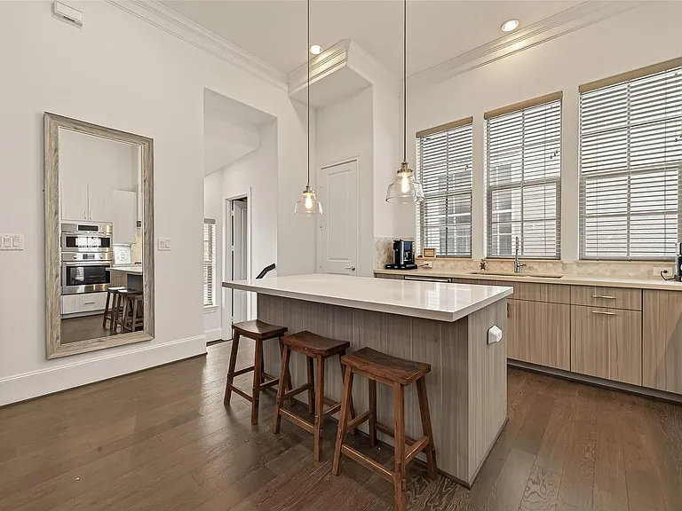 2506 McKinney St — Photo 22