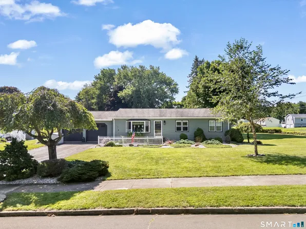 1 Northgate Lane, North Haven, CT 06473
