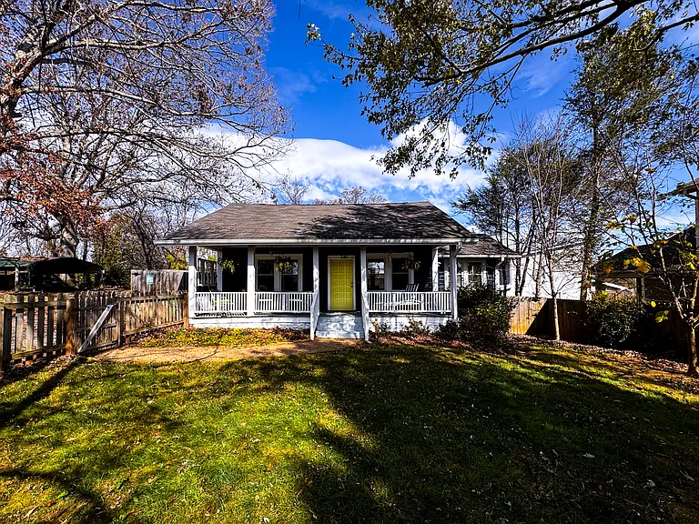 436 Fairview Rd — Photo 1