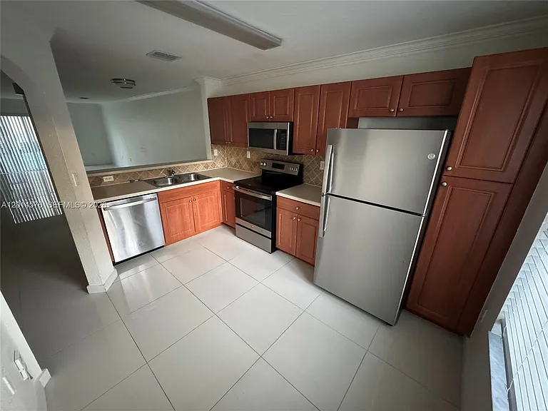 3017 SW 129th Ave #123 — Photo 4