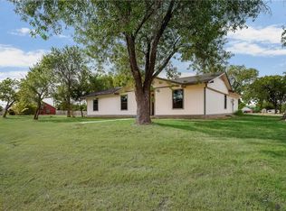 1155 Butcher Rd, Waxahachie, TX 75165