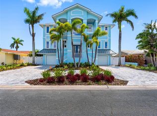 11260 7th St E, Treasure Island, FL 33706