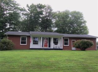 498 Hartz Ave, Meadville, PA 16335