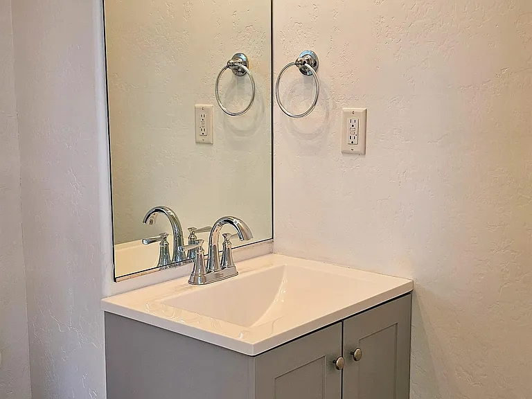 1471 E Payton Way — Photo 6