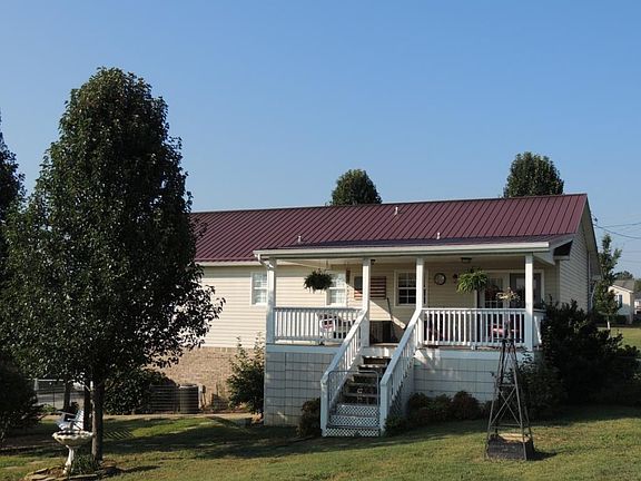4th image of 456 Austin Cir