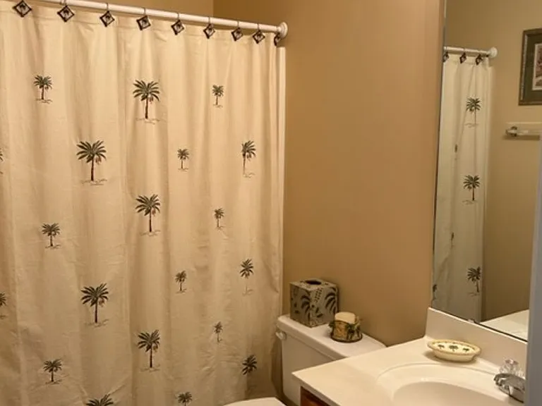 160 Chenoa Dr #B — Photo 10