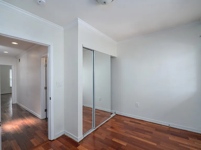 3218 E Lombard St — Photo 14