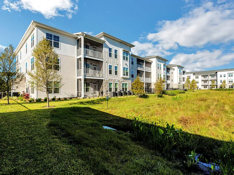 Drift Luxury Apartment Homes — Photo 21