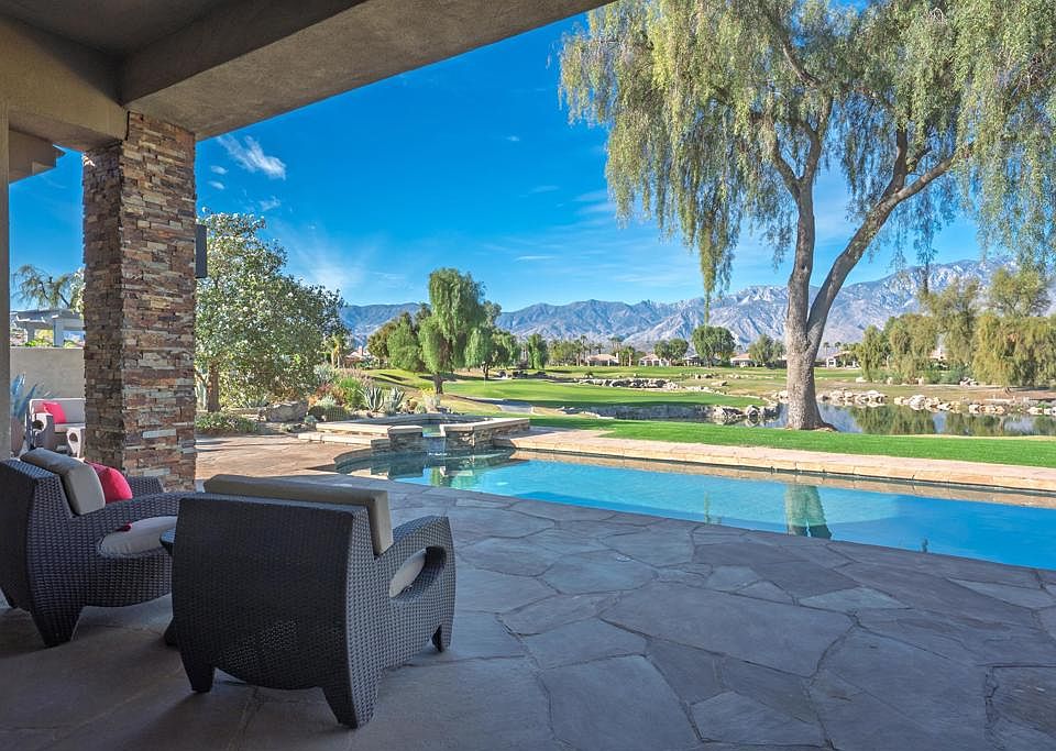 1st image of 33 Via Las Flores