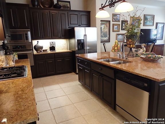 3rd image of 106 Lantana Way