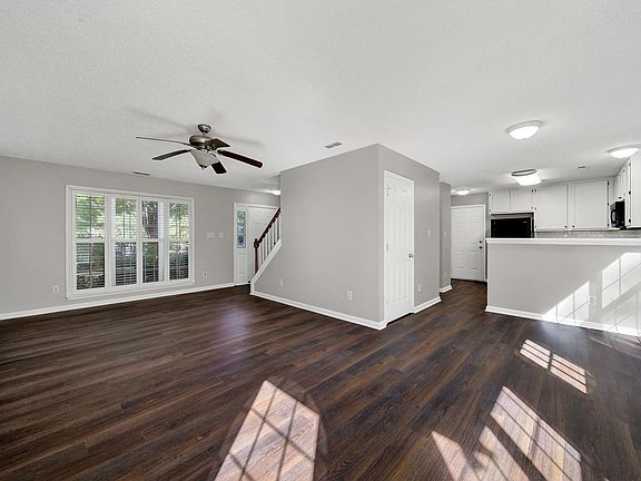 4th image of 5517 Brook Falls Ct