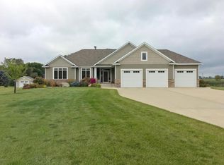 3403 6th St NE, Austin, MN 55912