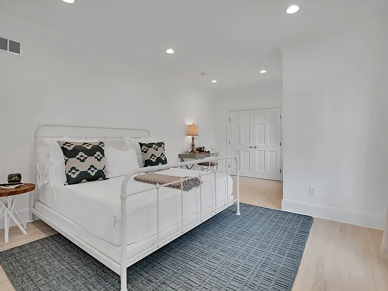 131 Flying Point Rd — Photo 14