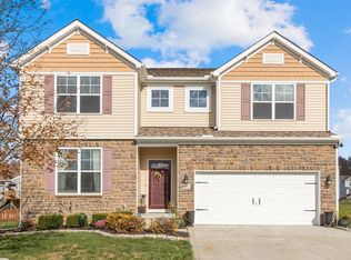 972 Kristen Ct, Pataskala, OH 43062