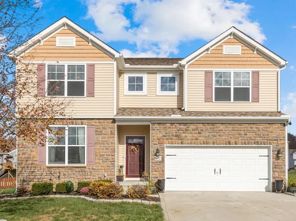 972 Kristen Ct, Pataskala, OH 43062