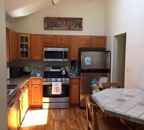 5th image of 641 E Olive St