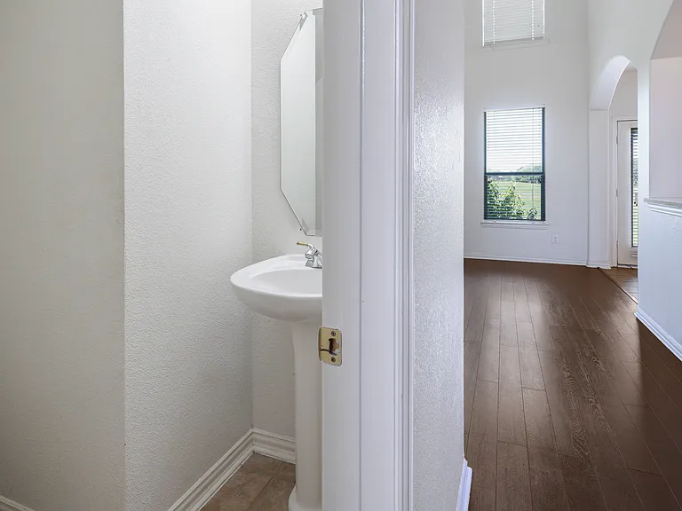 8708 Brook Hollow Dr — Photo 8