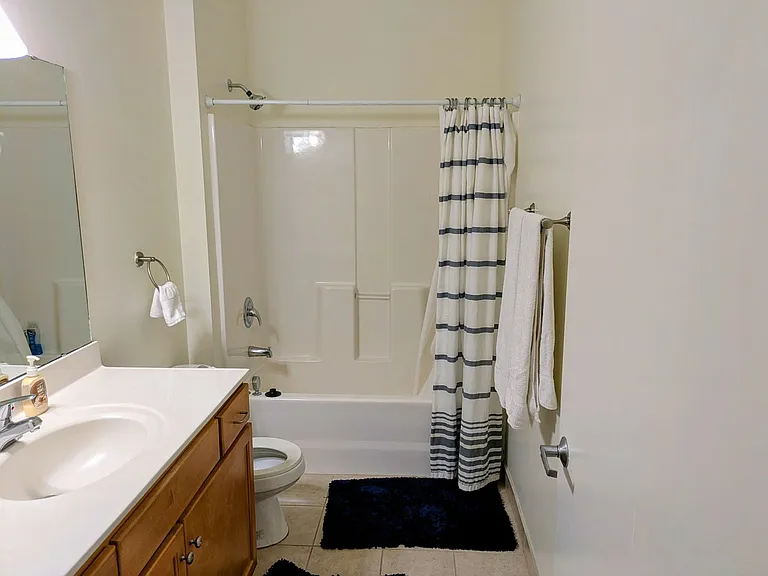 220 W Market St #311 — Photo 14
