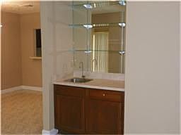 4th image of 6411 Gladewell Dr