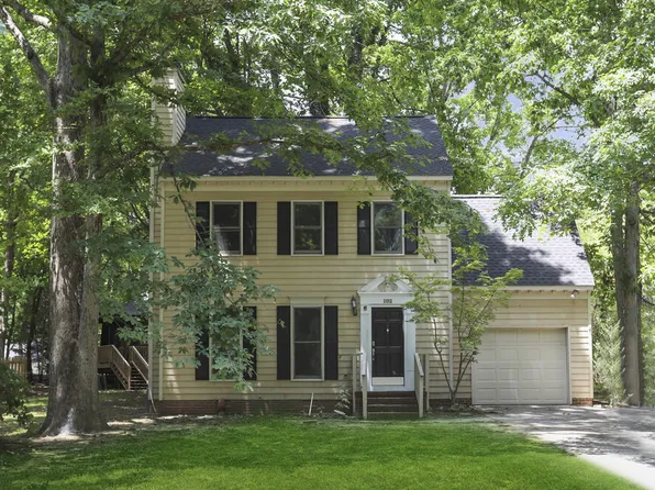 102 Fawn Ridge Ct, Knightdale, NC 27545