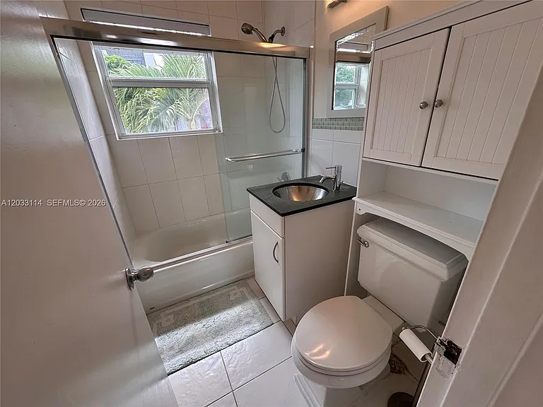 1100 Venetian Way #2B — Photo 20