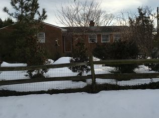 111 Balmoral Dr E, Oxon Hill, MD 20745