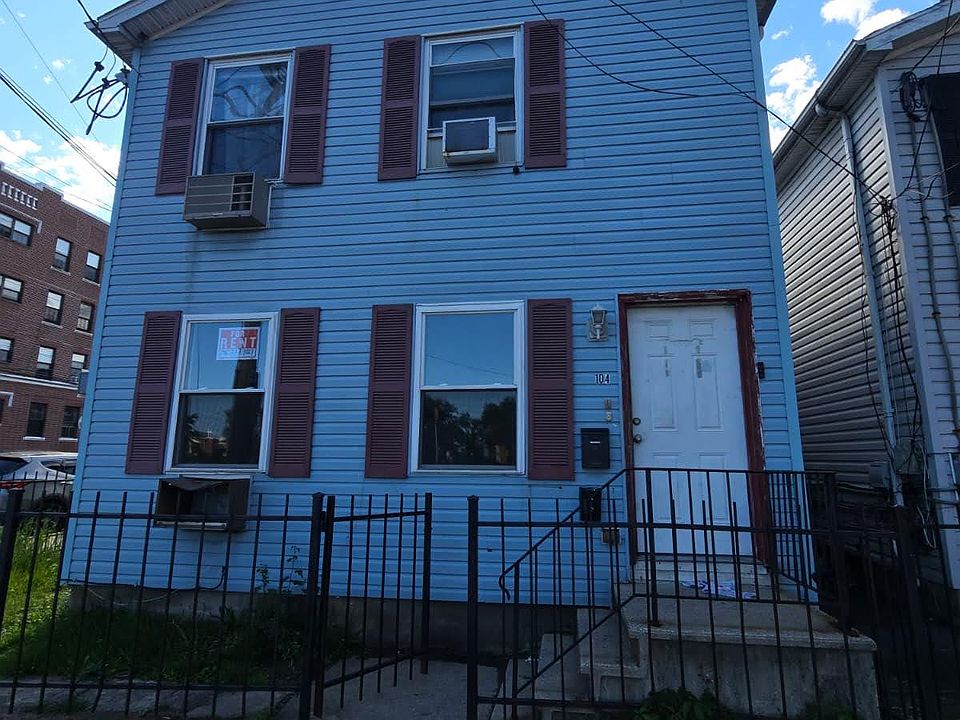 1st image of 104 Bergen Ave Floor 1