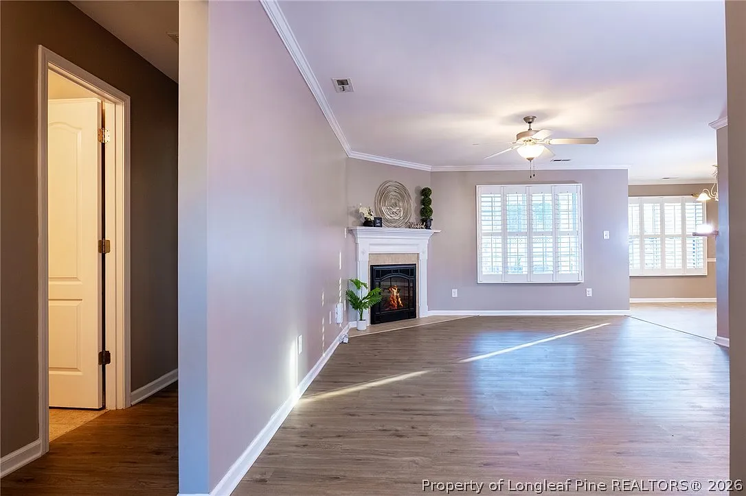 3 bed, 2.0 bath, 1651 sqft, $2,000 — Photo 4
