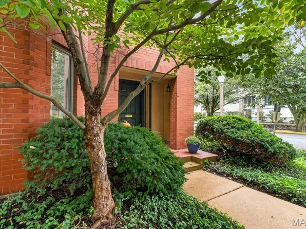 4398 Lindell Blvd #32, Saint Louis, MO 63108