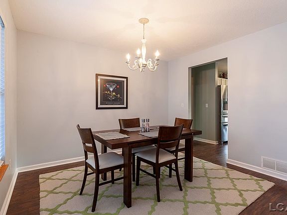 5th image of 702 Derby Dr