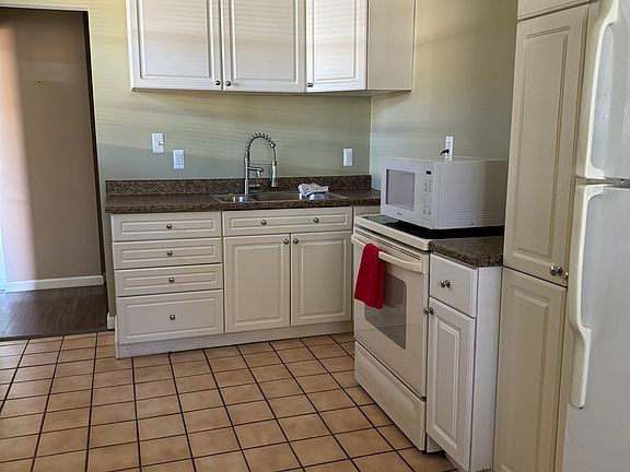 4th image of 1740 Kirkton Dr