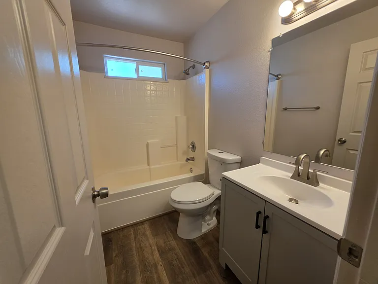 2984 Emerald Cir — Photo 8