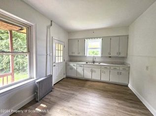 570 N Main St #4, Kingston, PA 18704