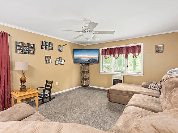 5th image of 73 Lakeview Dr