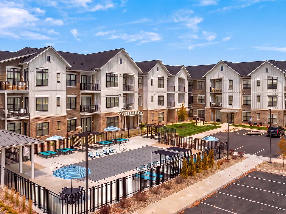 Homestead Luxury Apartments