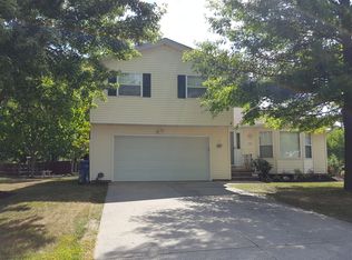 7589 Deer Run Trl, Parma, OH 44130