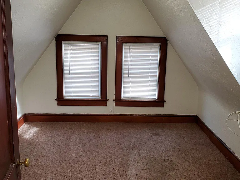 363 Elwood Ave #6 — Photo 14