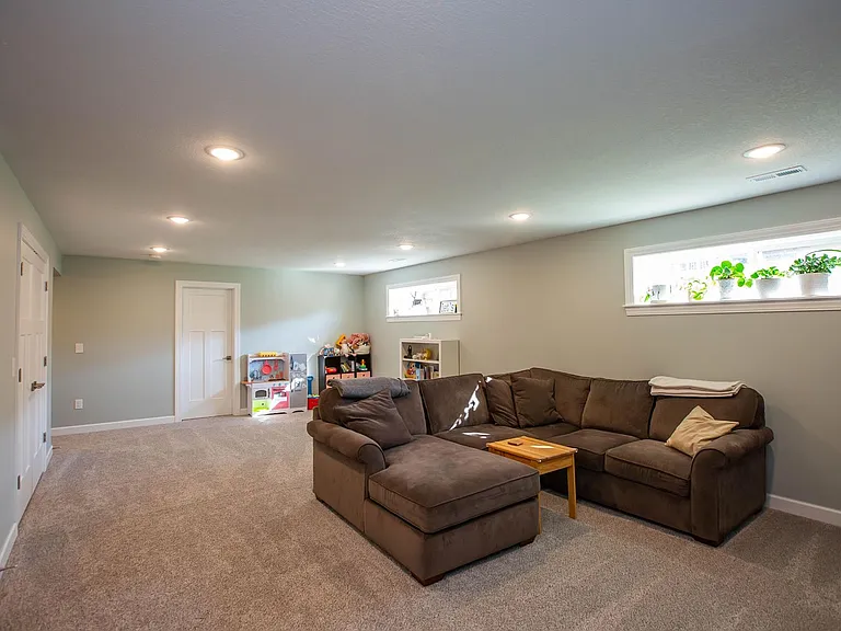 4804 Plumthicket Dr — Photo 14