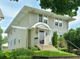 2077 Saint Clair Ave, Saint Paul, MN 55105
