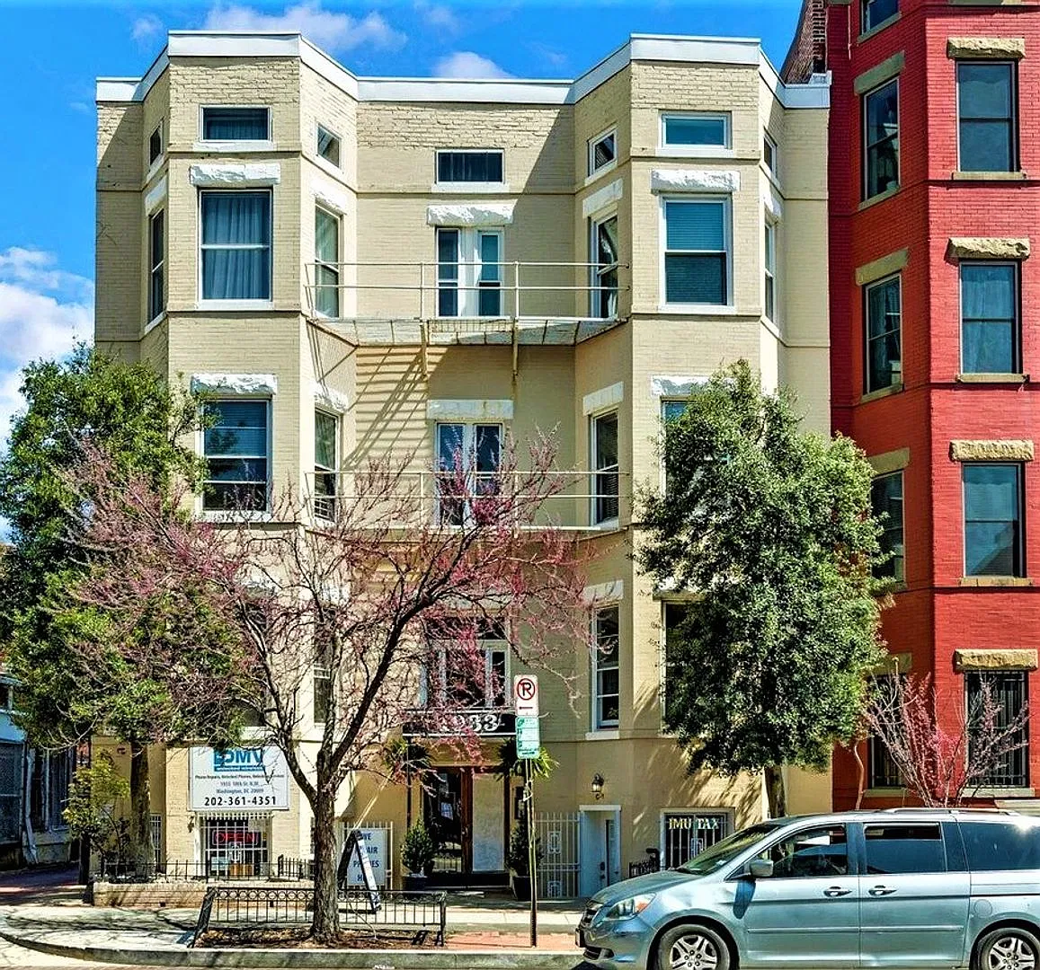 Bright Modern 1 bedroom Condo in DuPont steps to Adams Morgan! — Photo 1