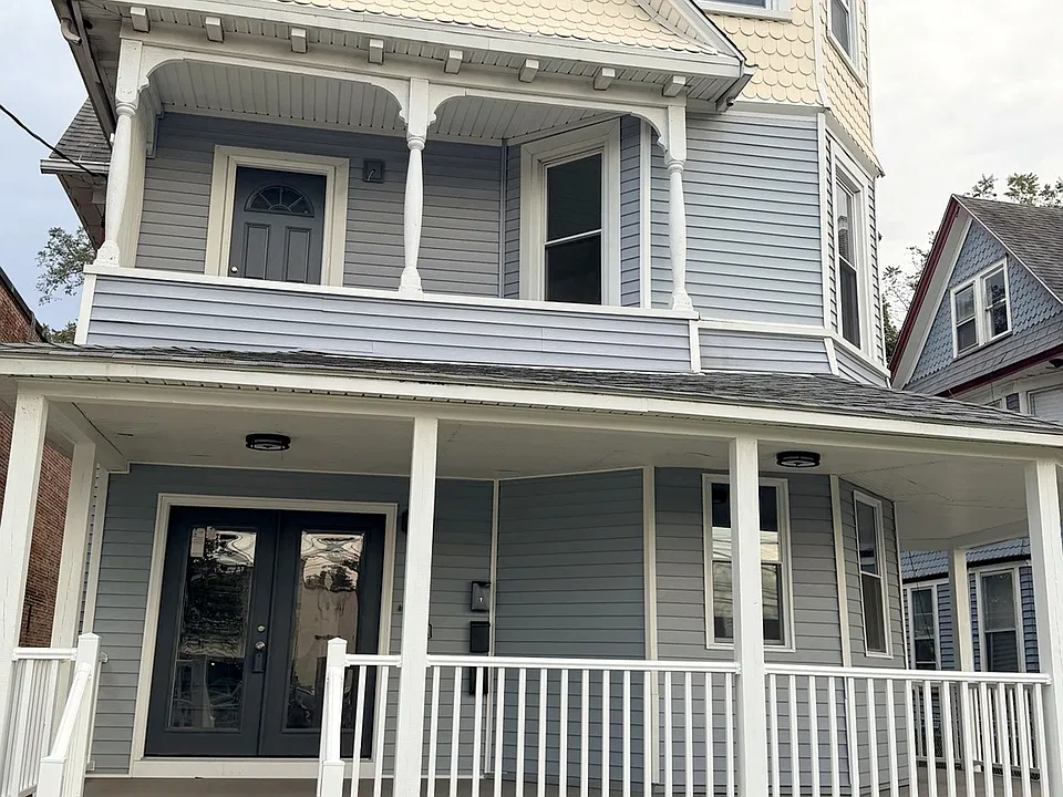 2937 Fairfield Ave #3