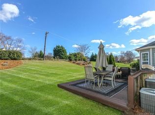 9710 Ardrey Woods Dr, Charlotte, NC 28277
